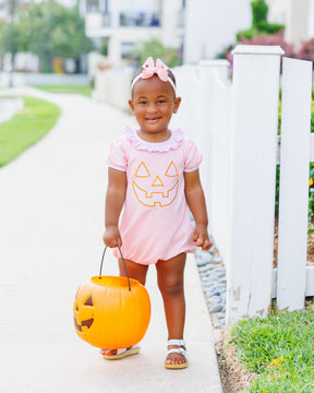 Carving Cutie Ruffle Bubble