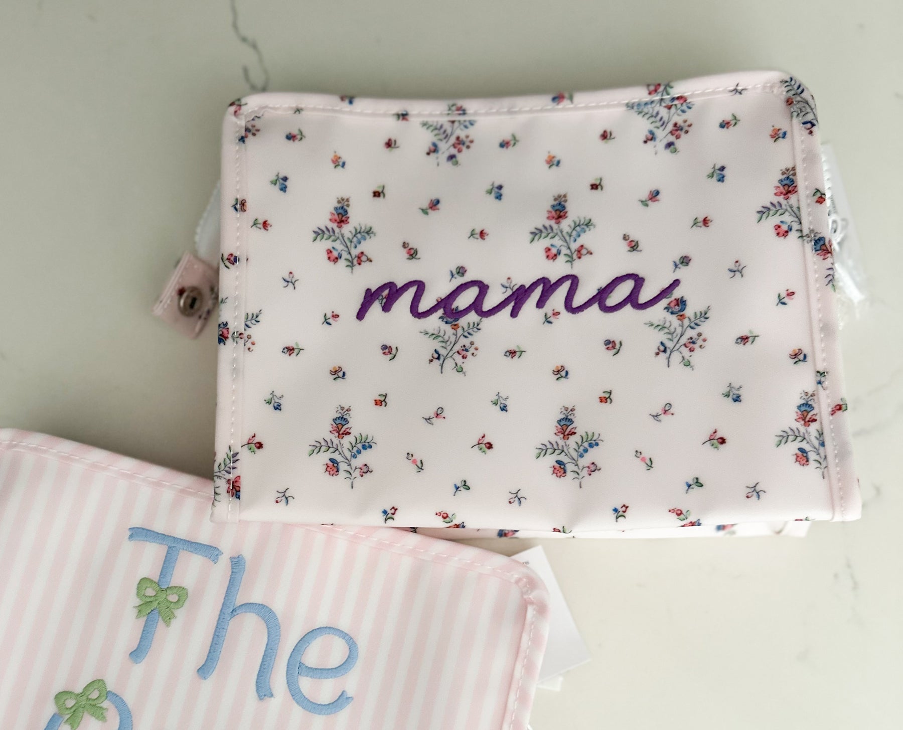 Mama Embroidered Medium Roadie in Fleurie