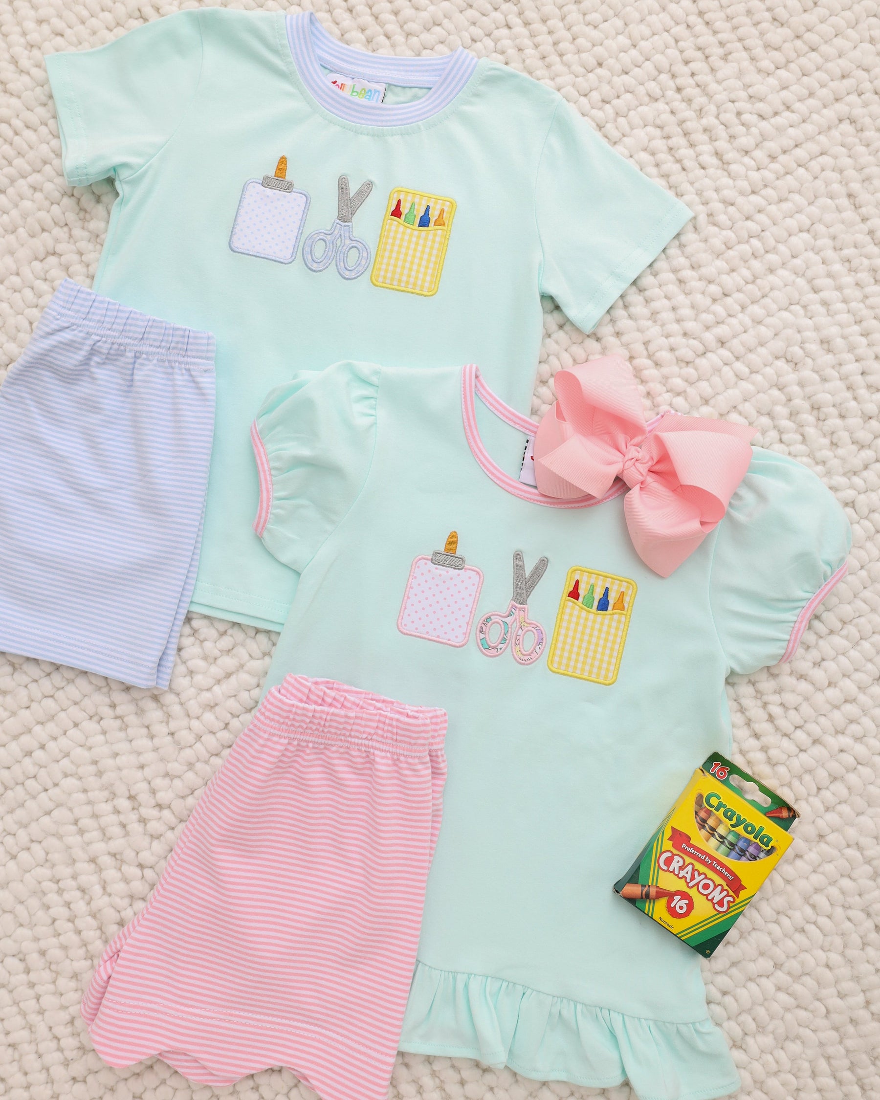 Ready, Set, Learn Scallop Short Set